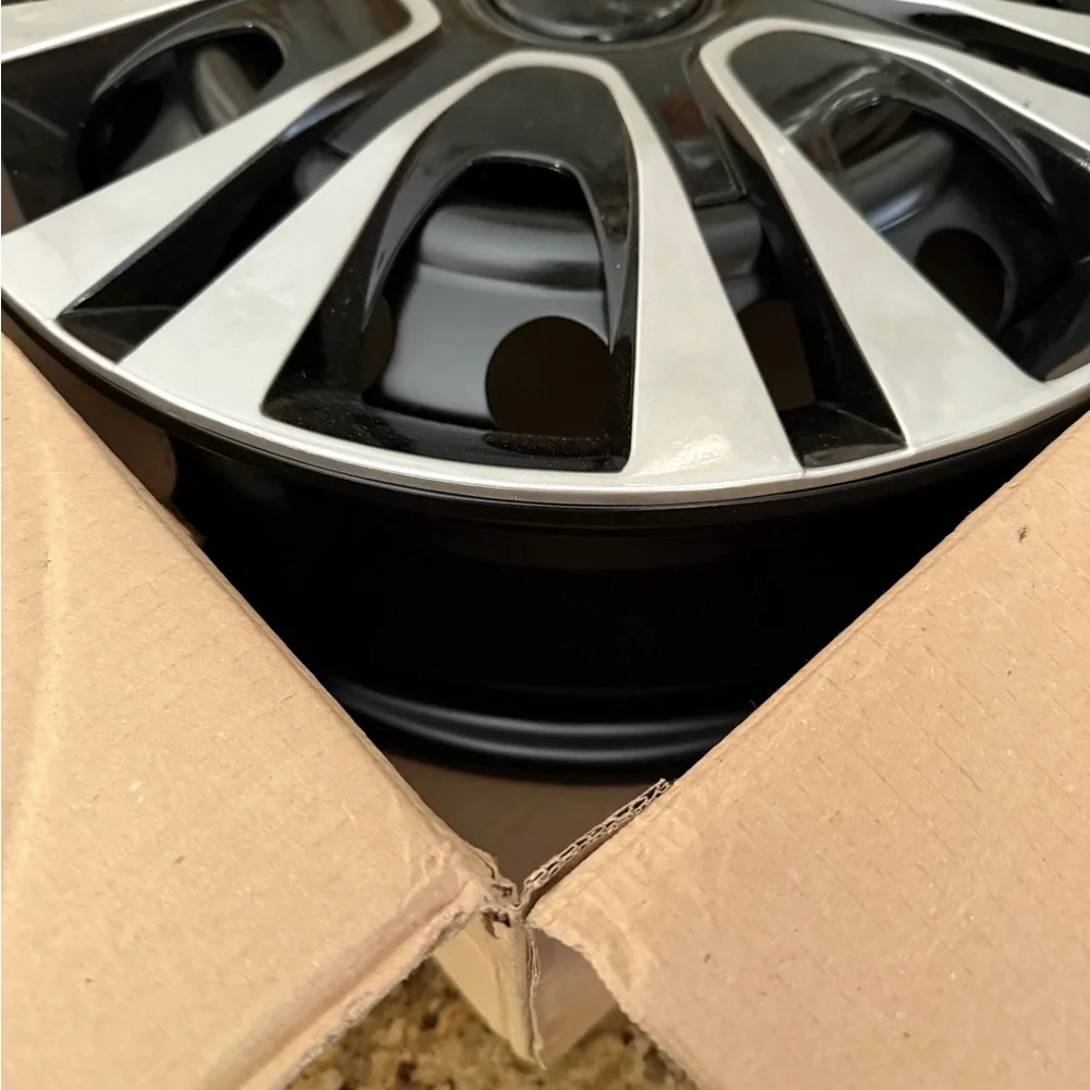 Alcar Black Wheel Rim - Picture 3 of 3